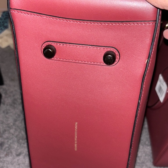 Coach Elegant Burgundy Leather Tote Bag - Picture 6 of 13
